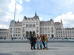 Comunitatea ca valoare - Dezvoltarea comunităţilor şcolare, Budapesta